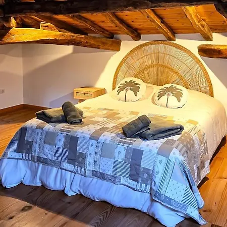 3 Chambres D'Hotes De Charme Avec Jacuzzi & Sauna Au Clos De La Leze